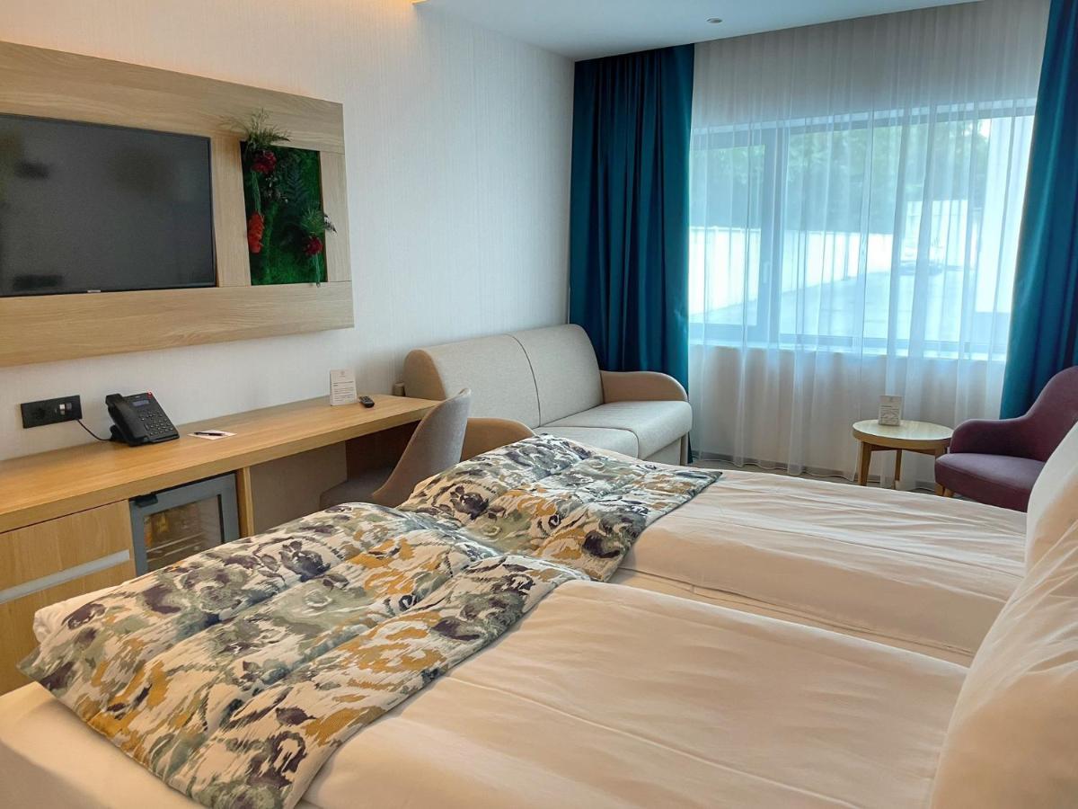 Alma Health & Spa Retreat Braila Bagian luar foto