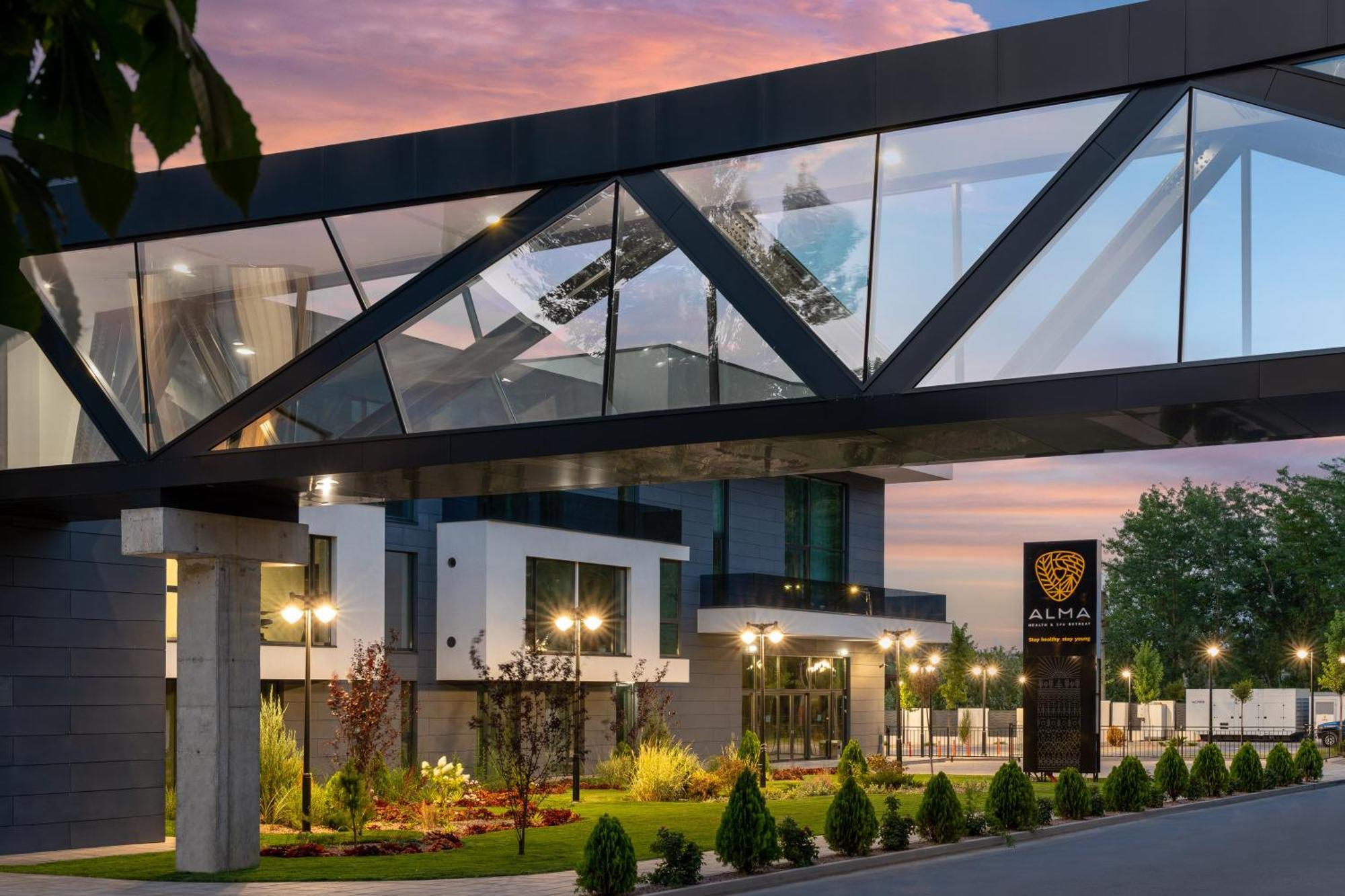 Alma Health & Spa Retreat Braila Bagian luar foto